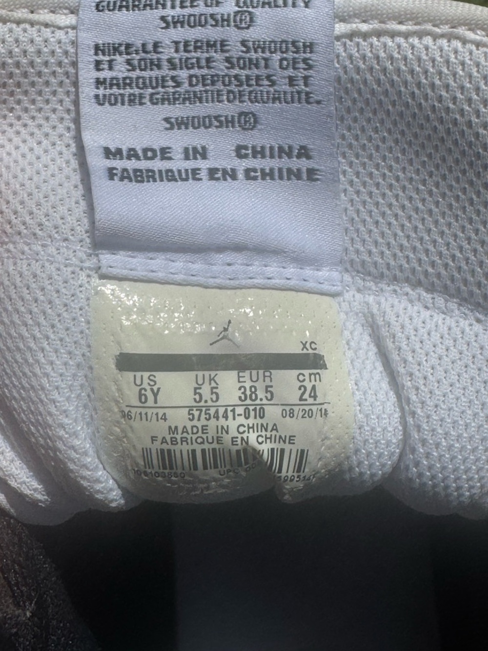 Nike Air Jordan 1 Retro High OG "Black White" GS - Picture 14 of 15